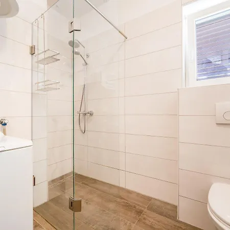 Apartman Malerisches Nur 500 Meter Zum Langen Mit Privatparkplatz, Balkon Baška