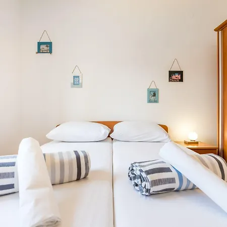Apartman Malerisches Nur 500 Meter Zum Langen Mit Privatparkplatz, Balkon Baška