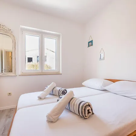 Malerisches Nur 500 Meter Zum Langen Mit Privatparkplatz, Balkon Baška