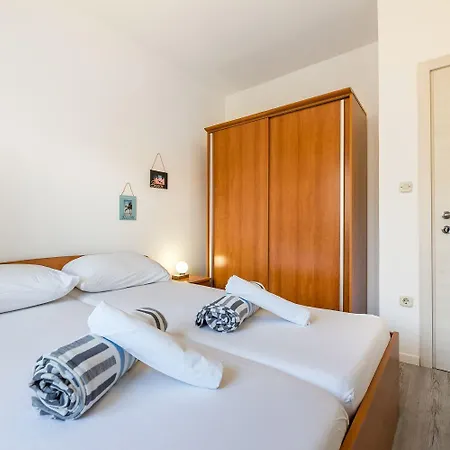 Malerisches Nur 500 Meter Zum Langen Mit Privatparkplatz, Balkon * Baška
