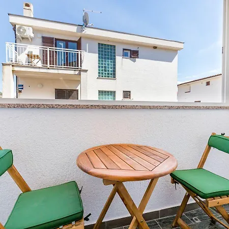 Malerisches Nur 500 Meter Zum Langen Mit Privatparkplatz, Balkon *