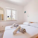 Malerisches Nur 500 Meter Zum Langen Mit Privatparkplatz, Balkon 巴斯卡