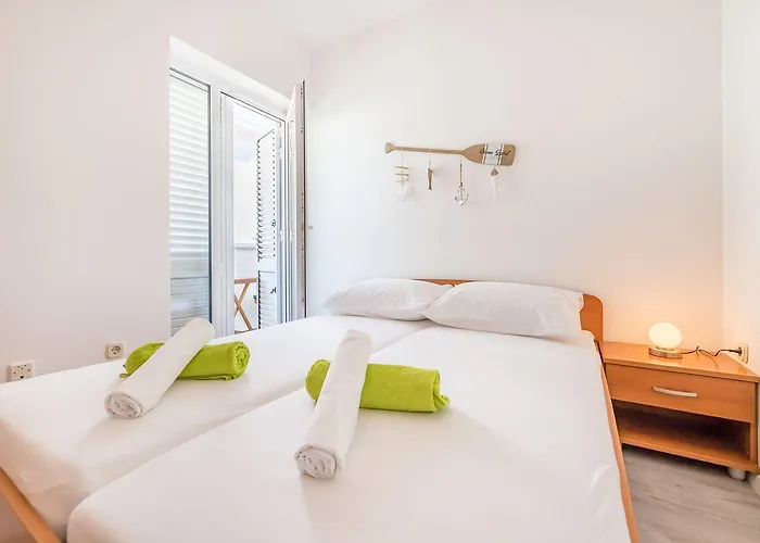 Malerisches Nur 500 Meter Zum Langen Mit Privatparkplatz, Balkon