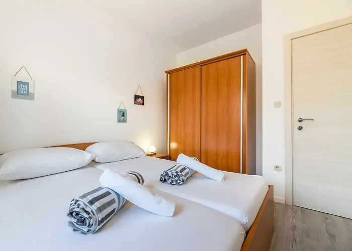Malerisches Nur 500 Meter Zum Langen Mit Privatparkplatz, Balkon * Baška